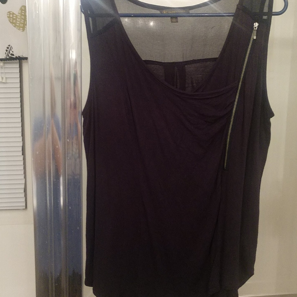 Sleeveless Dress Shirt